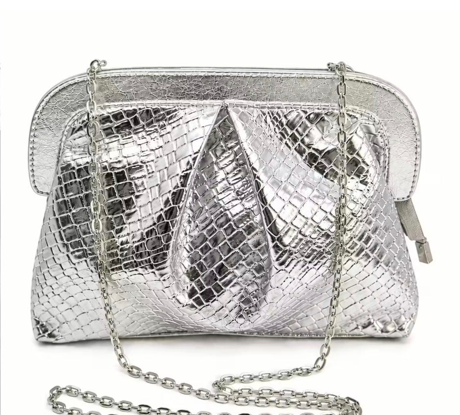 Abbie clutch