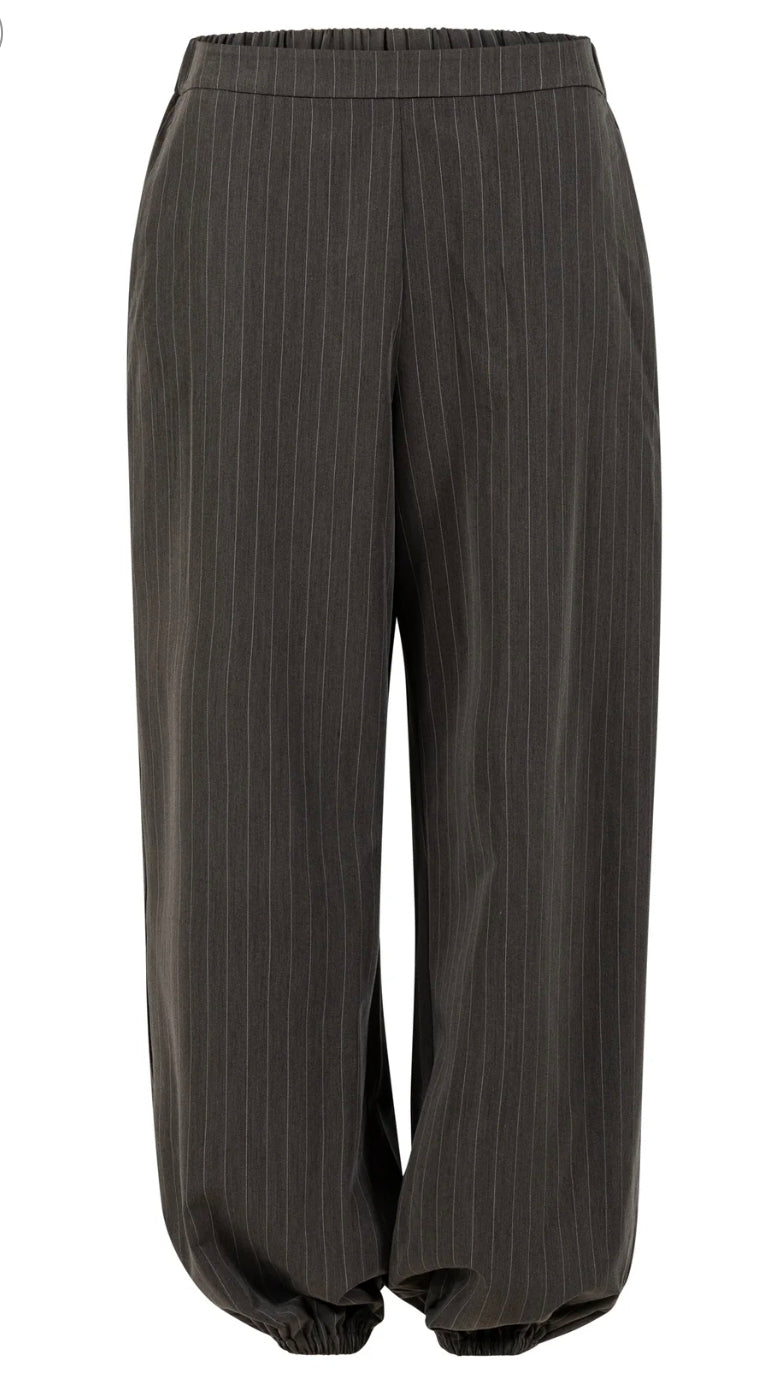 Striped balloon pants