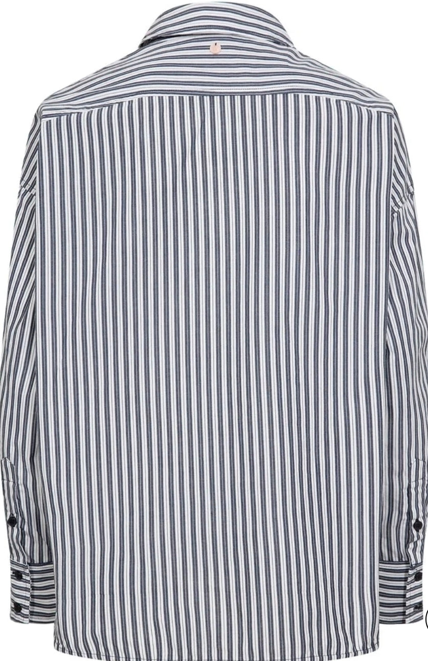 Elfa oversize shirt