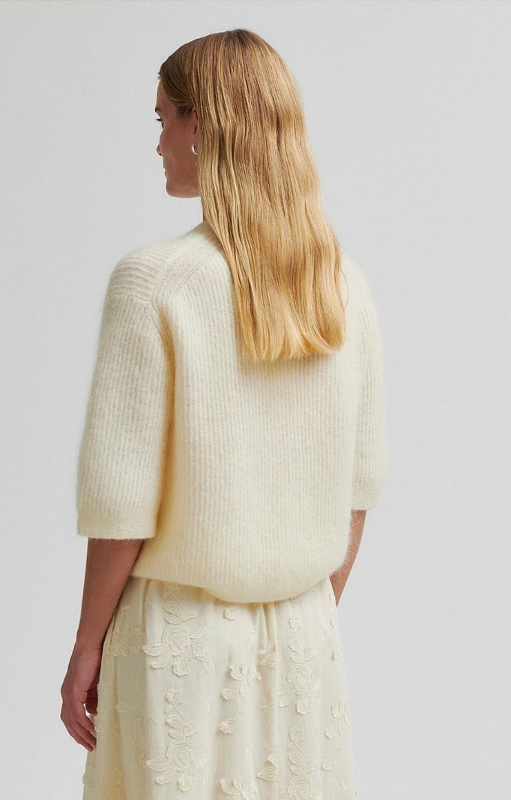 Andrea knit